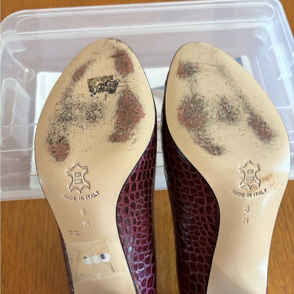 Burgundy snake skin pump - Picture 4 of 5